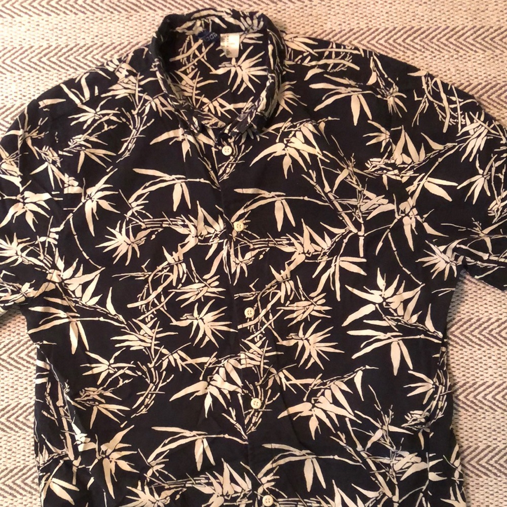 Bamboo Print short sleeved button up shirt